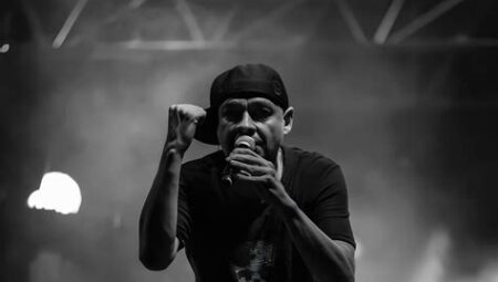 Rap Müzikte Karaktere Bürünerek Yazılan Parçalar