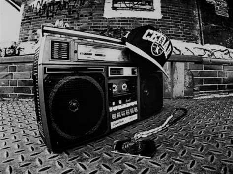 Rap Şarkı Sözlerinde Güncel Temalar